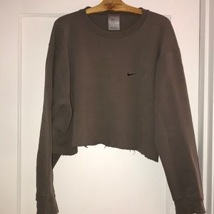 Nike Cropped Crewneck Sweatshirt